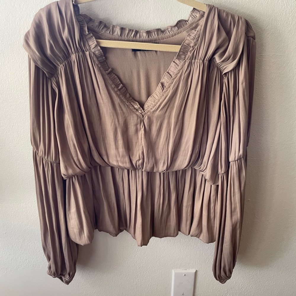 Women's Taupe V-Neck Ruffle Peasant Blouse